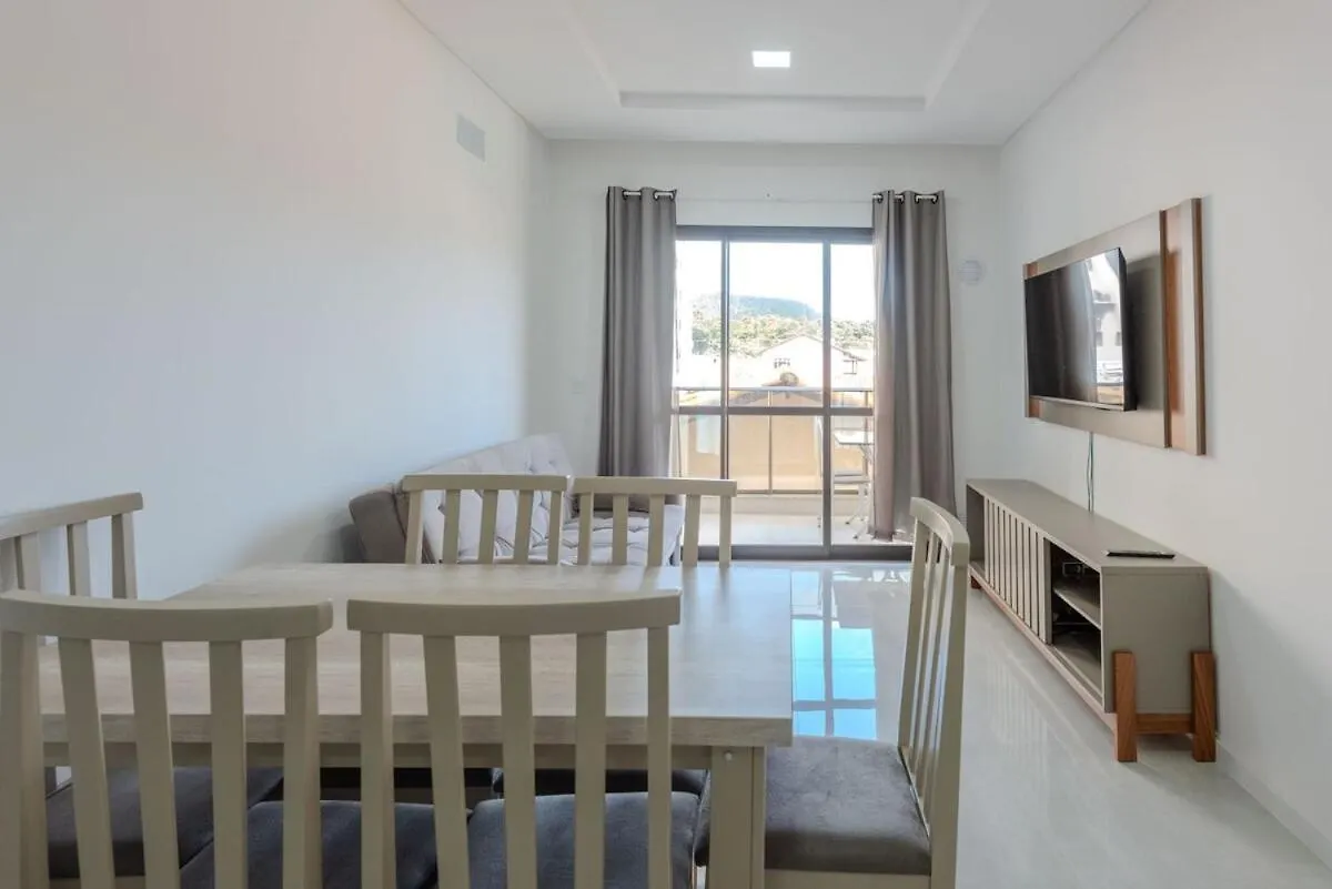 Апартаменты Comfort And Mountain View Говернадор-Селсу-Рамус